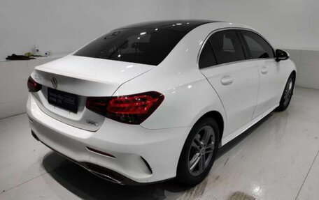 Mercedes-Benz A-Класс, 2022 год, 2 000 000 рублей, 10 фотография