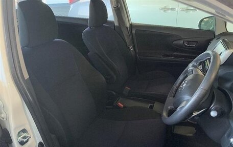 Toyota Wish II, 2017 год, 1 293 000 рублей, 6 фотография