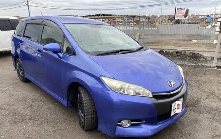 Toyota Wish II, 2013 год, 1 350 000 рублей, 2 фотография