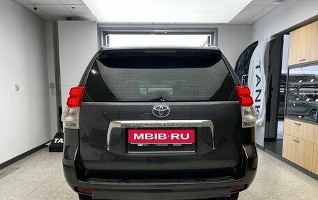 Toyota Land Cruiser Prado 150 рестайлинг 2, 2011 год, 2 440 000 рублей, 5 фотография