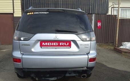 Mitsubishi Outlander III рестайлинг 3, 2008 год, 975 000 рублей, 5 фотография