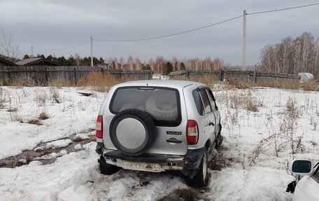 Chevrolet Niva I рестайлинг, 2004 год, 220 000 рублей, 2 фотография