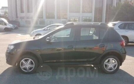 Renault Sandero II рестайлинг, 2017 год, 700 000 рублей, 3 фотография