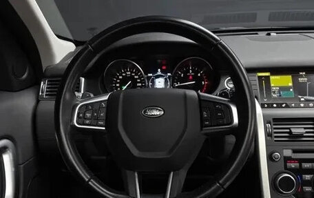 Land Rover Discovery Sport I рестайлинг, 2019 год, 1 847 000 рублей, 6 фотография