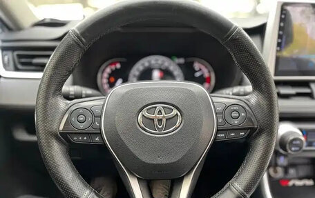 Toyota RAV4, 2021 год, 2 597 000 рублей, 9 фотография