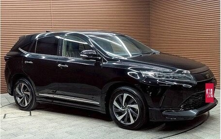 Toyota Harrier, 2020 год, 2 100 000 рублей, 2 фотография