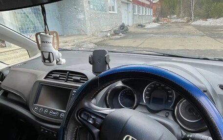 Honda Fit Shuttle I рестайлинг, 2011 год, 800 000 рублей, 5 фотография