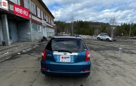 Honda Fit Shuttle I рестайлинг, 2011 год, 800 000 рублей, 11 фотография