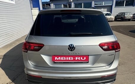 Volkswagen Tiguan II, 2021 год, 3 170 000 рублей, 5 фотография