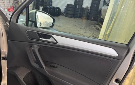 Volkswagen Tiguan II, 2021 год, 3 170 000 рублей, 13 фотография