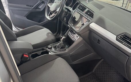 Volkswagen Tiguan II, 2021 год, 3 170 000 рублей, 12 фотография