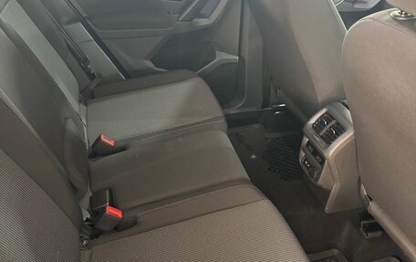 Volkswagen Tiguan II, 2021 год, 3 170 000 рублей, 16 фотография