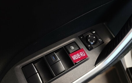 Toyota RAV4, 2021 год, 3 550 000 рублей, 11 фотография