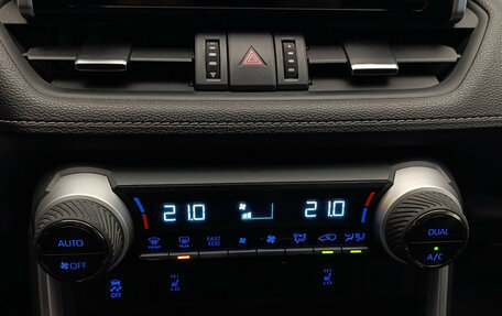 Toyota RAV4, 2021 год, 3 550 000 рублей, 14 фотография