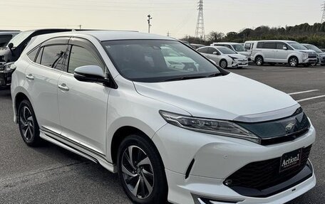 Toyota Harrier, 2020 год, 2 100 000 рублей, 3 фотография