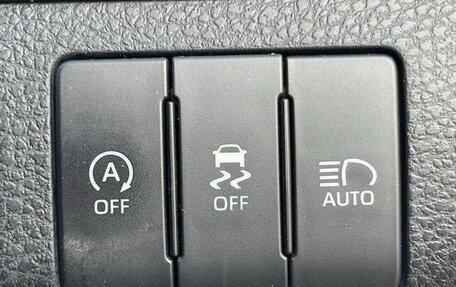 Toyota Harrier, 2020 год, 2 100 000 рублей, 39 фотография