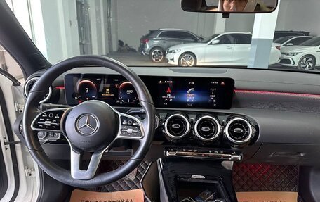 Mercedes-Benz A-Класс, 2022 год, 2 090 000 рублей, 13 фотография