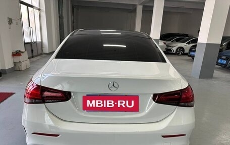 Mercedes-Benz A-Класс, 2022 год, 2 090 000 рублей, 3 фотография