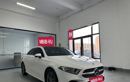 Mercedes-Benz A-Класс, 2022 год, 2 090 000 рублей, 2 фотография