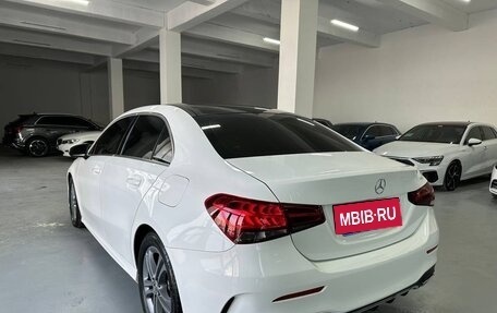 Mercedes-Benz A-Класс, 2022 год, 2 090 000 рублей, 5 фотография