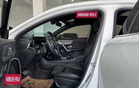 Mercedes-Benz A-Класс, 2022 год, 2 090 000 рублей, 6 фотография