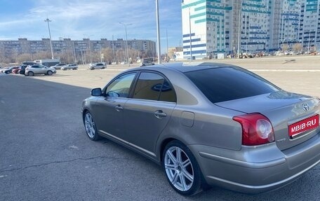 Toyota Avensis III рестайлинг, 2006 год, 830 000 рублей, 1 фотография