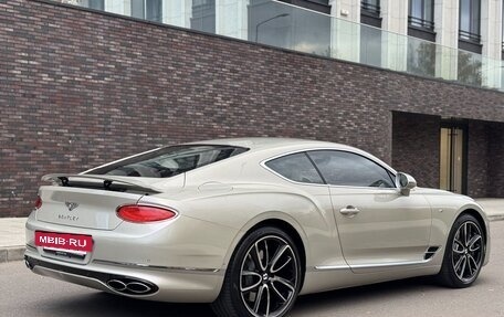 Bentley Continental GT III, 2019 год, 18 000 000 рублей, 4 фотография