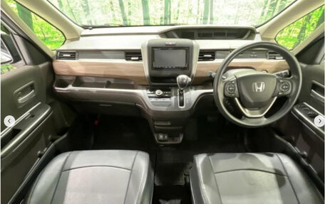 Honda Freed II, 2022 год, 1 270 000 рублей, 2 фотография