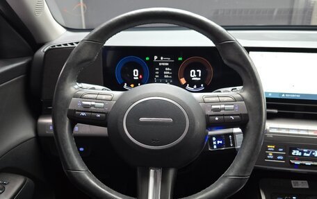 Hyundai Kona, 2023 год, 1 980 000 рублей, 15 фотография