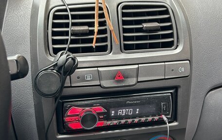 Hyundai Accent II, 2005 год, 260 000 рублей, 9 фотография