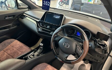 Toyota C-HR I рестайлинг, 2018 год, 2 479 000 рублей, 11 фотография