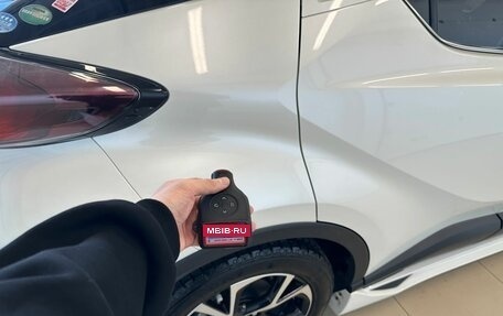 Toyota C-HR I рестайлинг, 2018 год, 2 479 000 рублей, 25 фотография