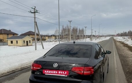 Volkswagen Jetta VI, 2015 год, 1 085 000 рублей, 2 фотография