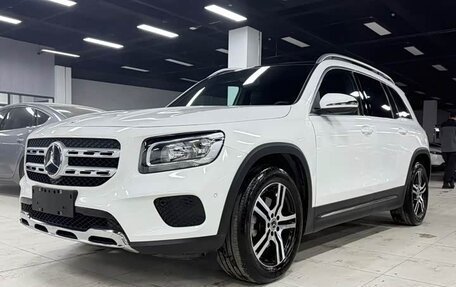 Mercedes-Benz GLB, 2022 год, 2 800 000 рублей, 1 фотография