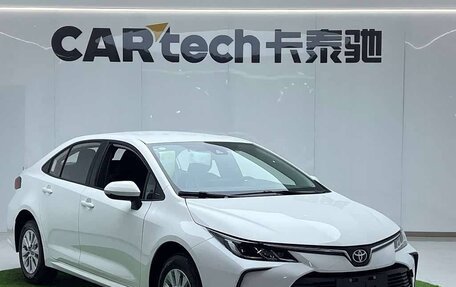 Toyota Corolla, 2025 год, 1 800 000 рублей, 2 фотография