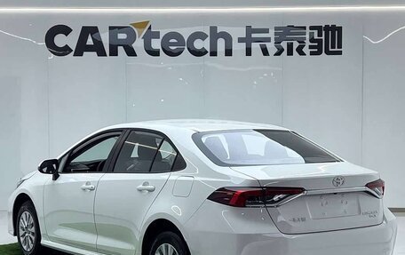 Toyota Corolla, 2025 год, 1 800 000 рублей, 4 фотография