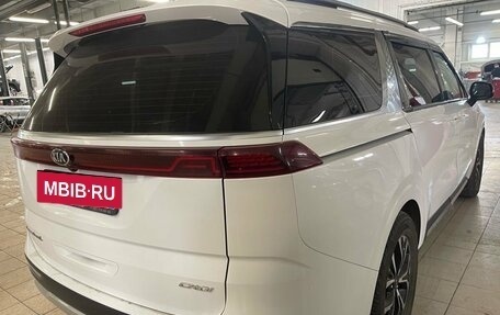 KIA Carnival, 2021 год, 2 940 000 рублей, 2 фотография