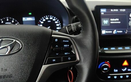 Hyundai Solaris II рестайлинг, 2022 год, 1 929 000 рублей, 18 фотография