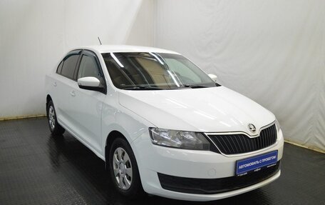 Skoda Rapid I, 2018 год, 1 212 000 рублей, 3 фотография