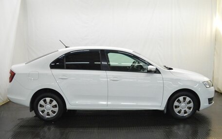 Skoda Rapid I, 2018 год, 1 212 000 рублей, 4 фотография