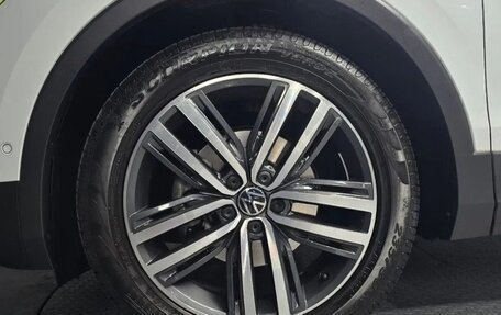 Volkswagen Tiguan II, 2023 год, 3 313 153 рублей, 5 фотография