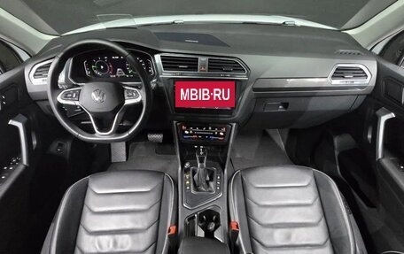 Volkswagen Tiguan II, 2023 год, 3 313 153 рублей, 7 фотография