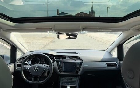 Volkswagen Touran III, 2021 год, 2 350 007 рублей, 11 фотография