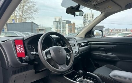 Mitsubishi Outlander III рестайлинг 3, 2018 год, 1 849 000 рублей, 9 фотография