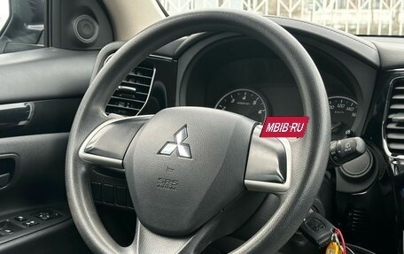 Mitsubishi Outlander III рестайлинг 3, 2018 год, 1 849 000 рублей, 12 фотография