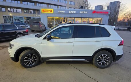 Volkswagen Tiguan II, 2019 год, 2 550 000 рублей, 3 фотография