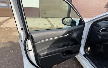 Toyota Camry, 2020 год, 3 400 000 рублей, 12 фотография