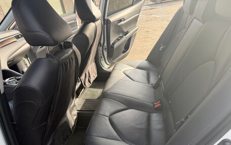 Toyota Camry, 2020 год, 3 400 000 рублей, 11 фотография