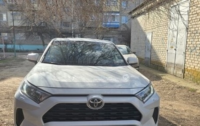 Toyota RAV4, 2021 год, 2 600 000 рублей, 1 фотография