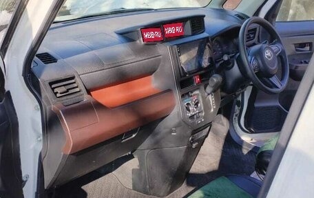 Toyota Roomy I, 2018 год, 950 000 рублей, 1 фотография